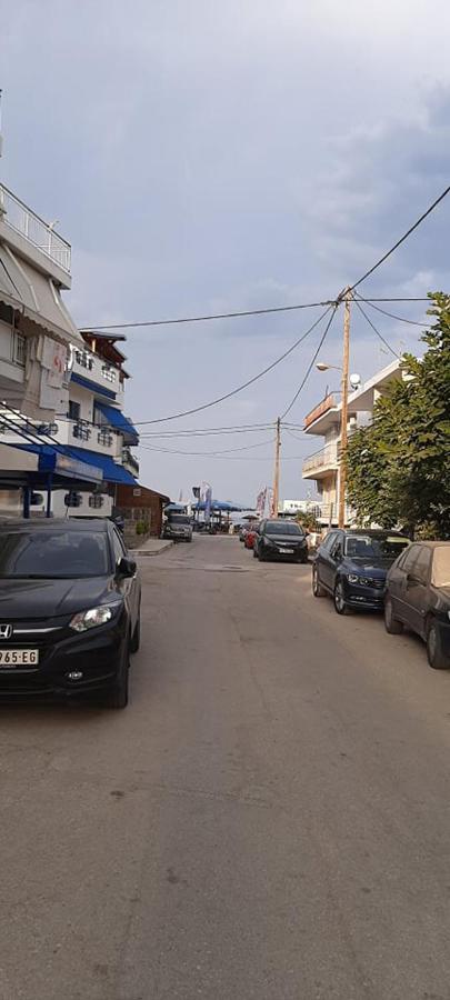 Onar View Apartment Néa Péramos Bagian luar foto